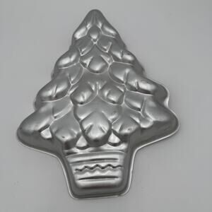 Vintage Wilton Christmas Tree Cake Pan 502-1107 appx 16"